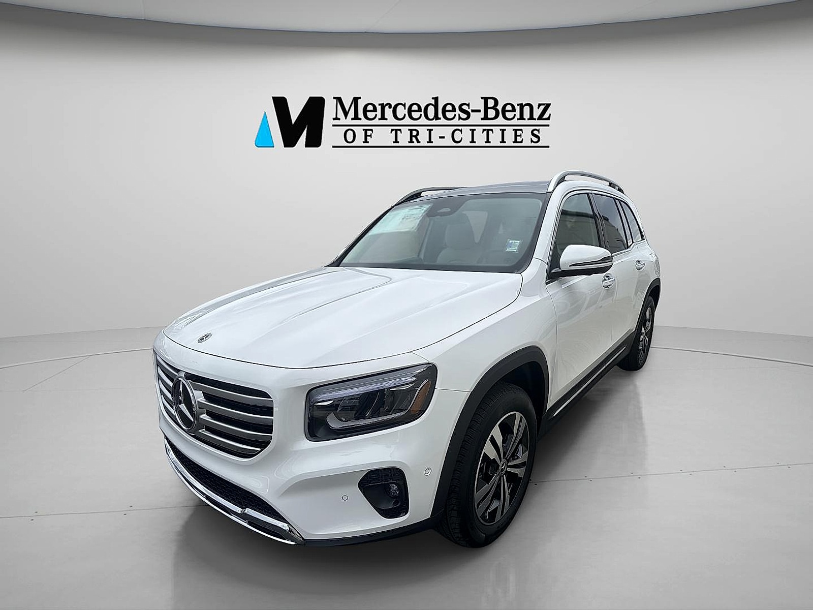 2026 Mercedes-Benz GLB GLB 250 4MATIC's photo