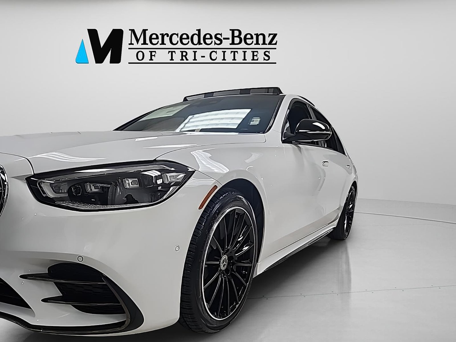 2025 Mercedes-Benz S-Class S 580's photo