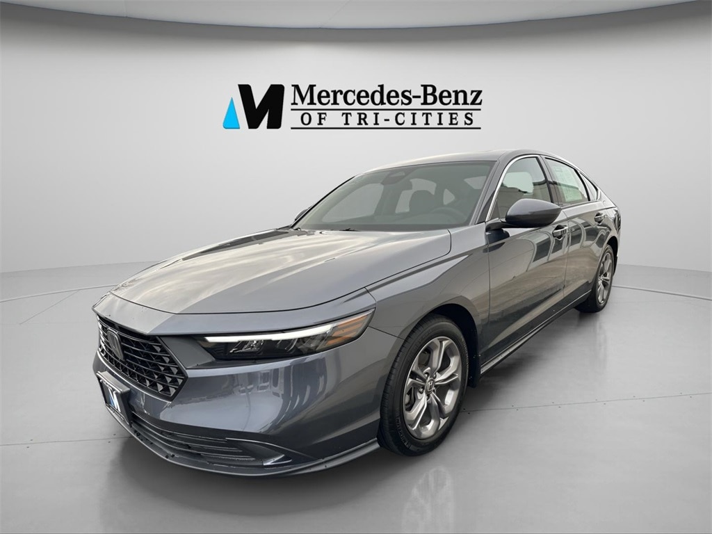 2024 Honda Accord EX's photo