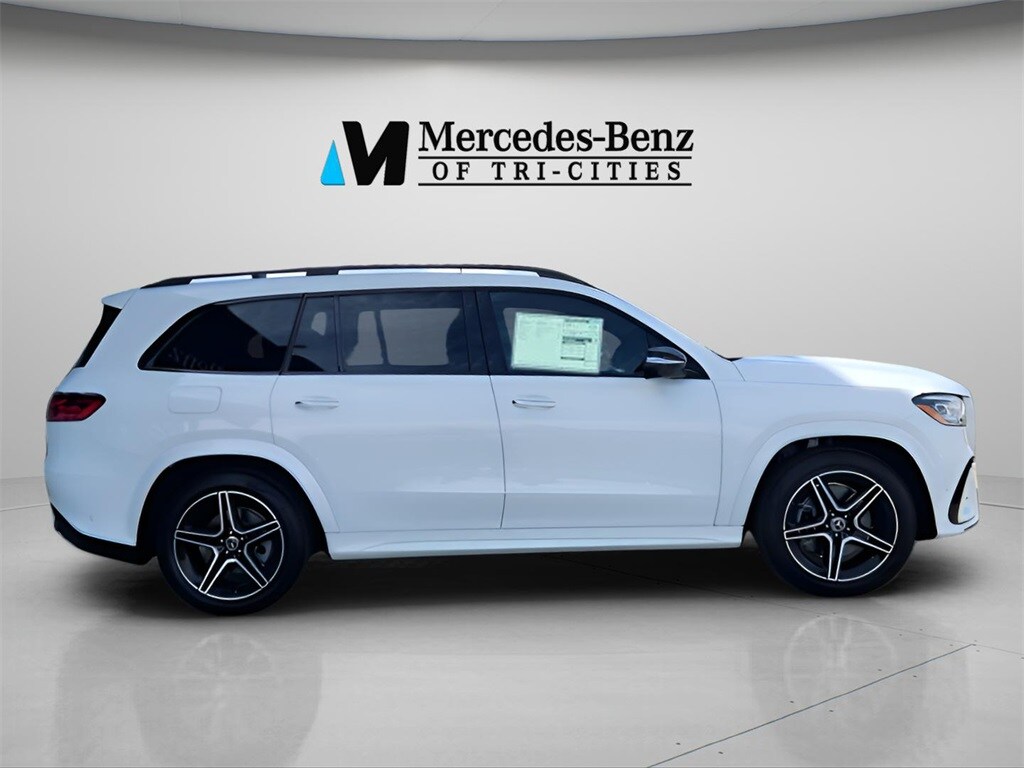 2025 Mercedes Benz GLS 450 4MATIC photo 4