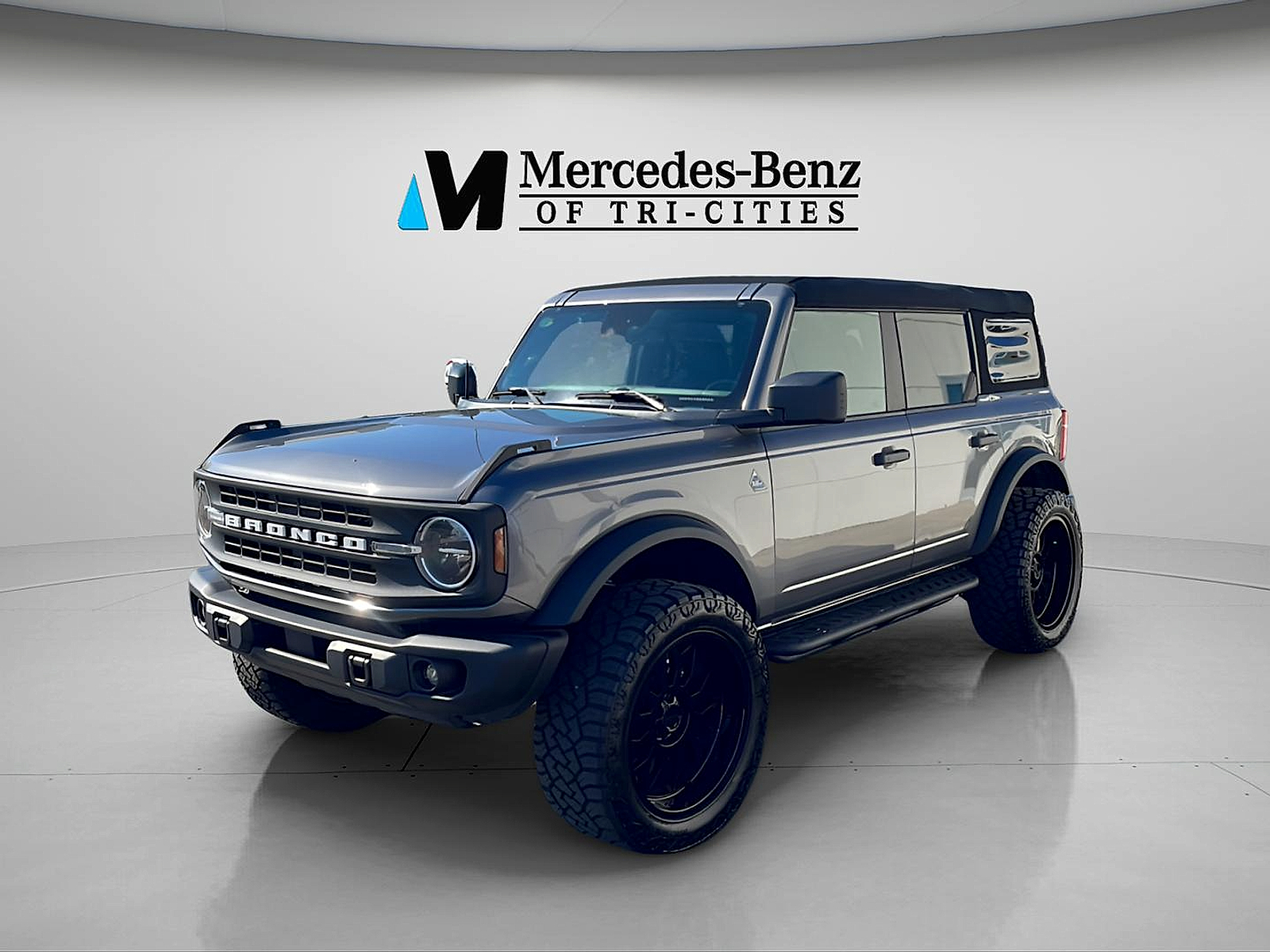 Used 2023 Ford Bronco Black Diamond SUV