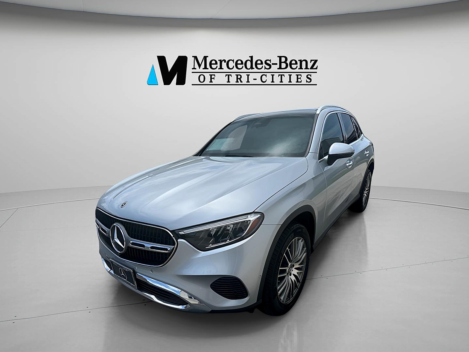 2025 Mercedes-Benz GLC GLC 300 4MATIC's photo
