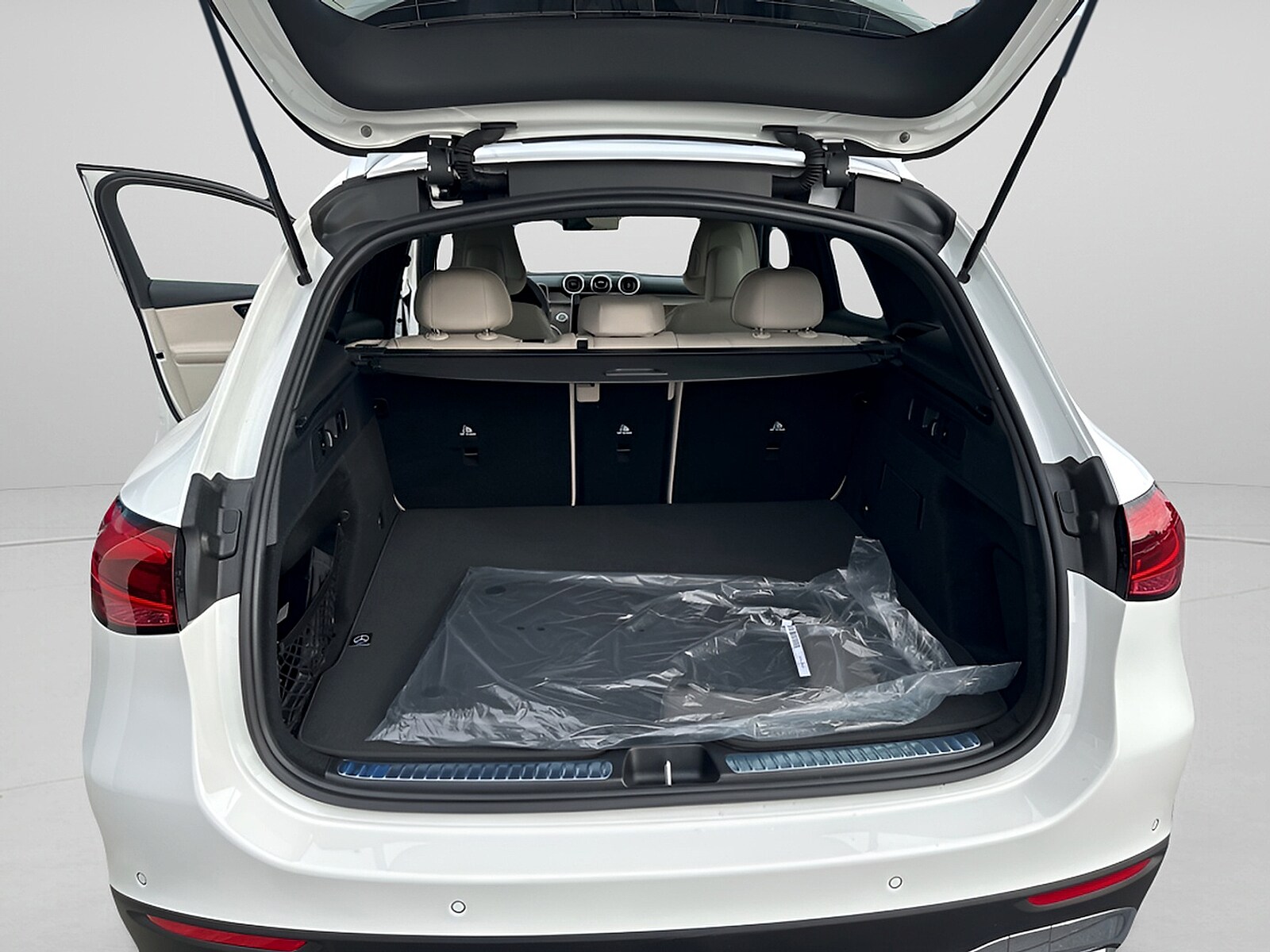 2026 Mercedes-Benz GLC Base - Photo 11