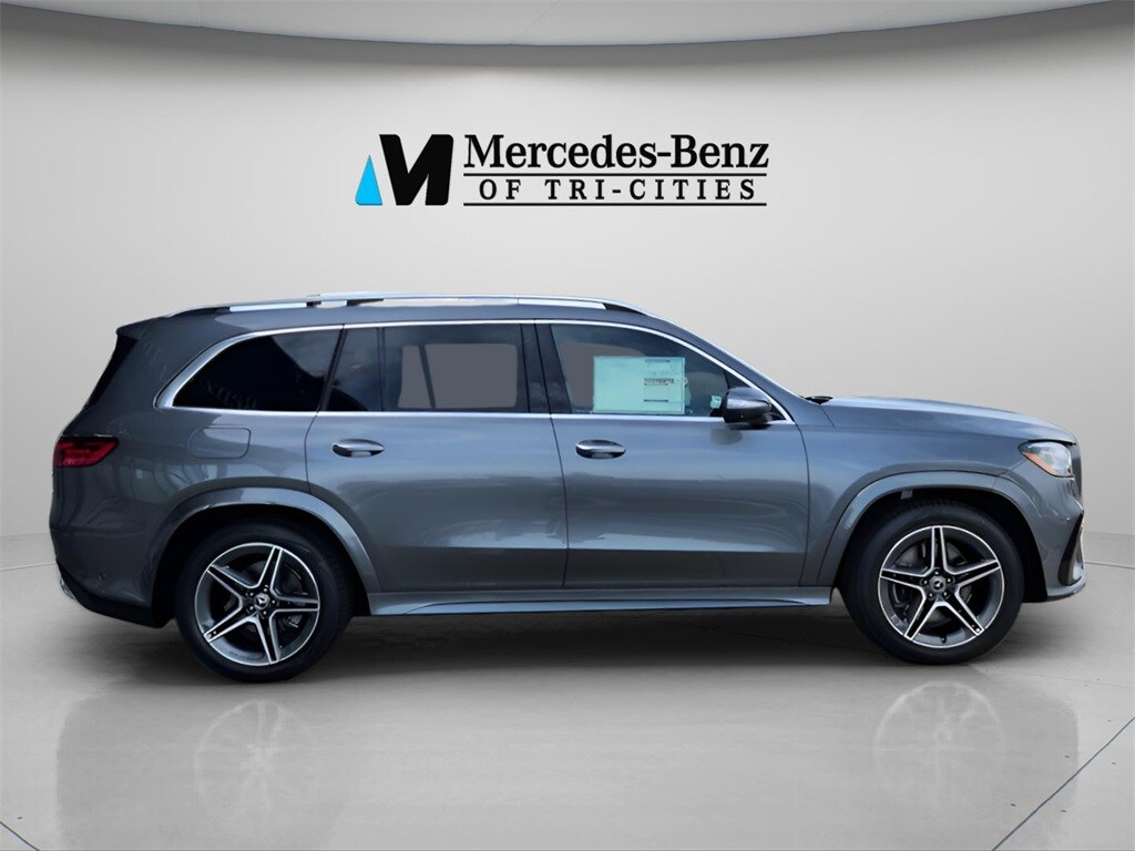2025 Mercedes Benz GLS 450 4MATIC photo 4