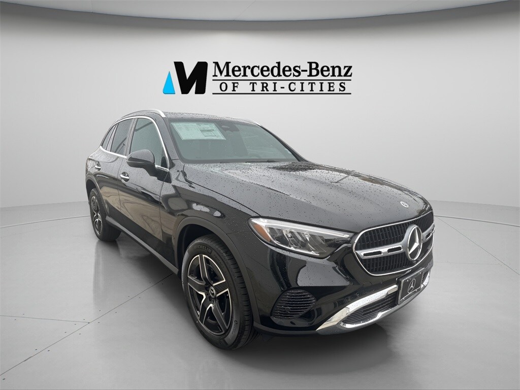 2026 Mercedes Benz GLC 300 4MATIC photo 3