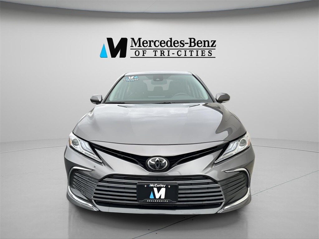 2024 Toyota Camry XLE photo 2