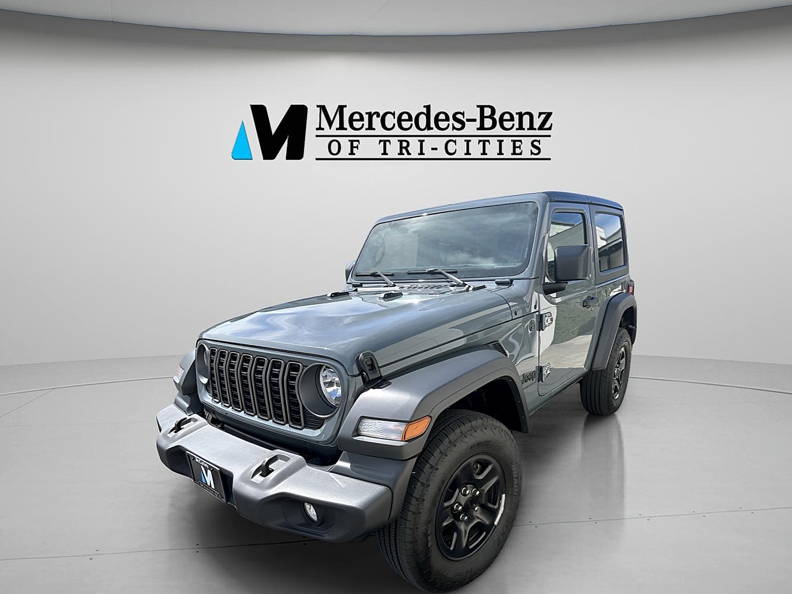 2025 Jeep Wrangler Sport's photo