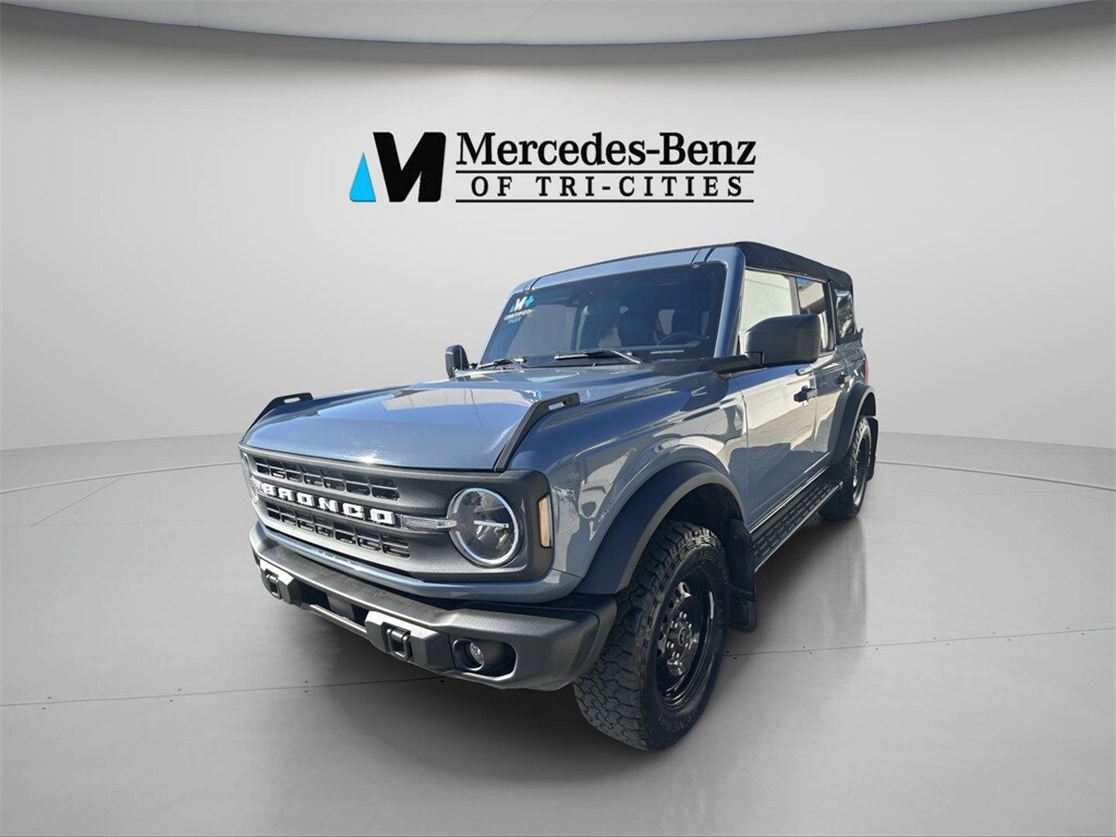 2023 Ford Bronco Black Diamond's photo