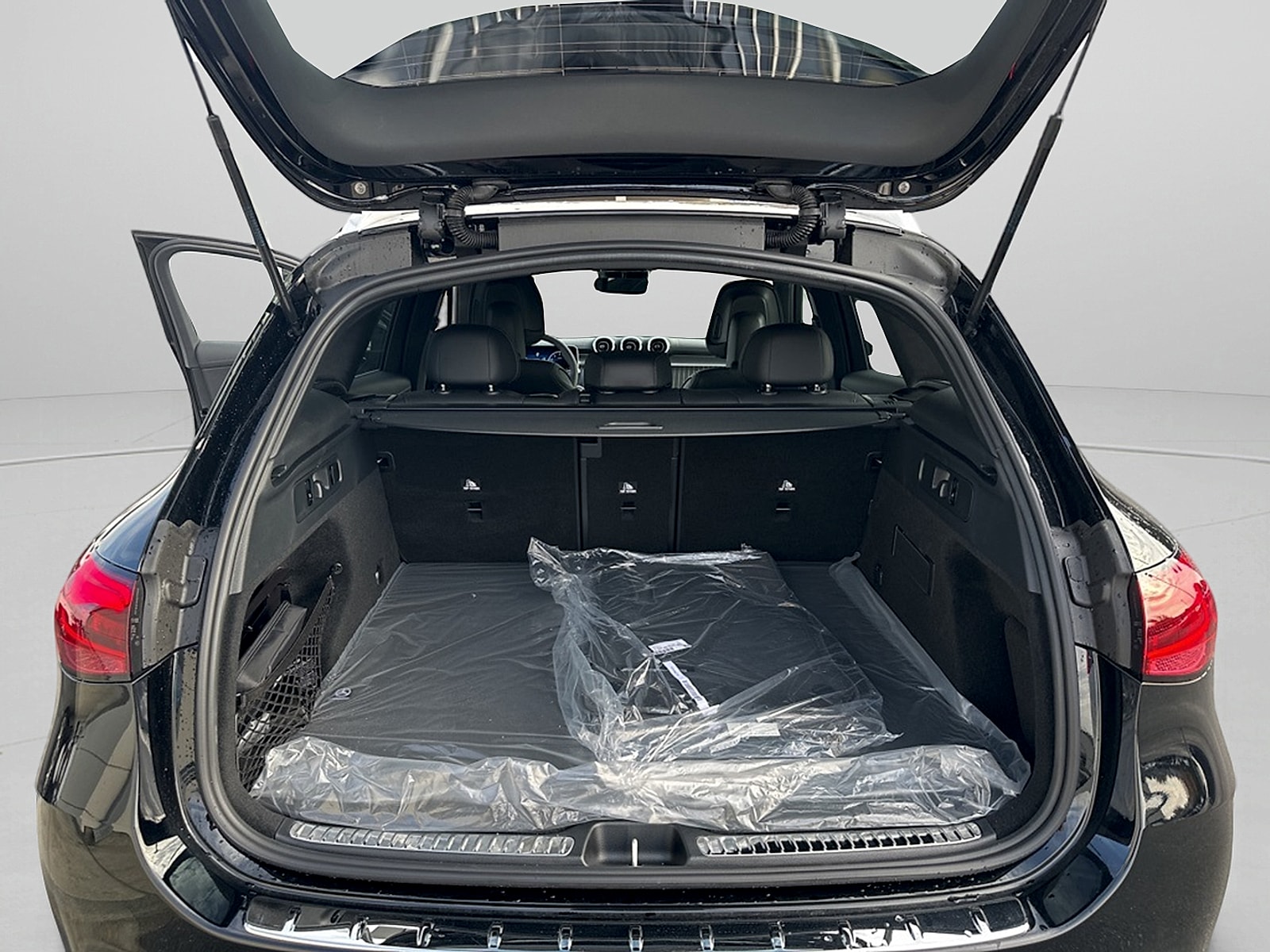 2026 Mercedes-Benz GLC Base - Photo 12