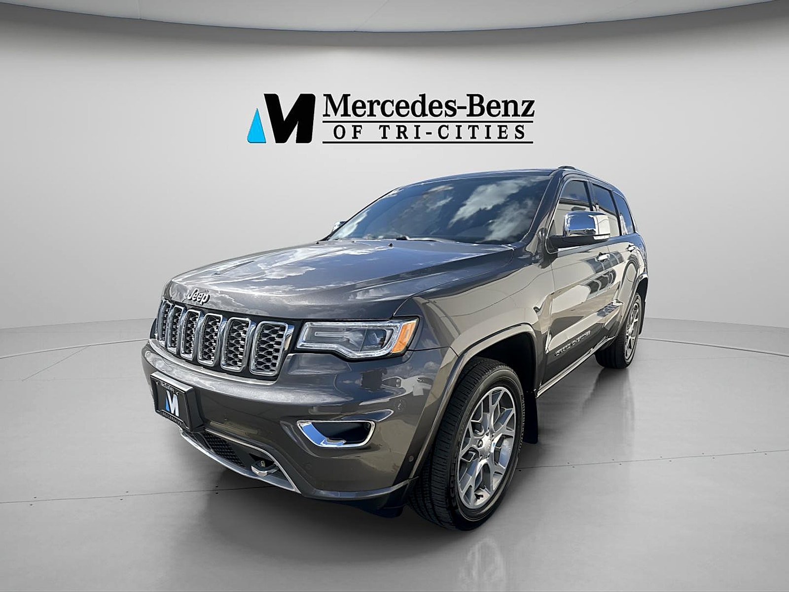 2020 Jeep Grand Cherokee Overland's photo