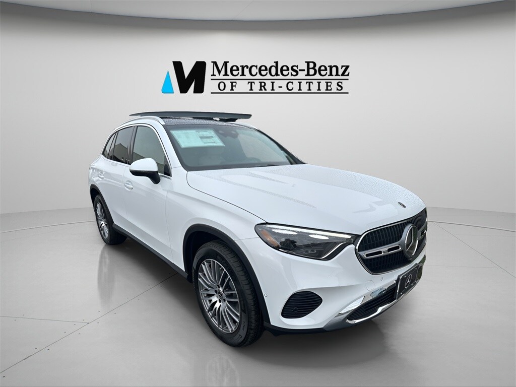 2026 Mercedes Benz GLC 300 4MATIC photo 3