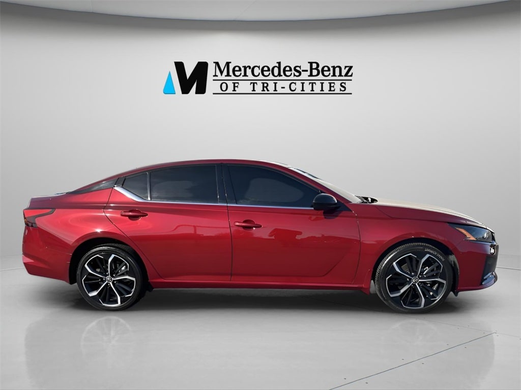 Used 2024 Nissan Altima 2.5 SR Sedan