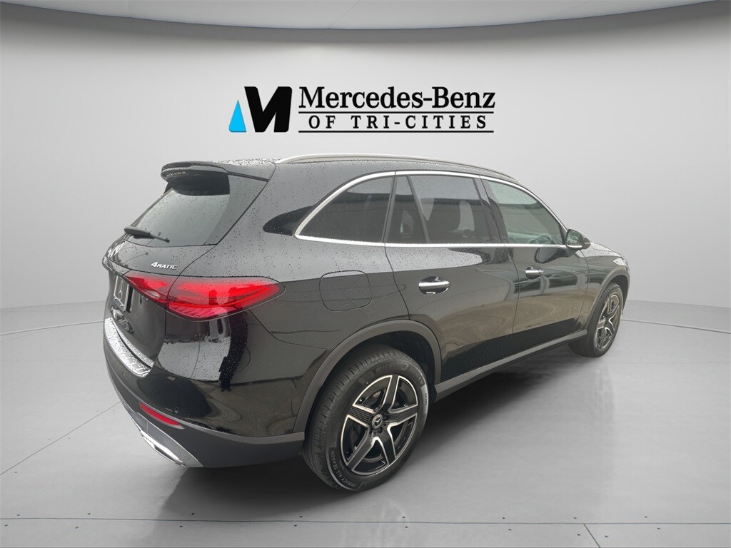 2026 Mercedes Benz GLC 300 4MATIC photo 4