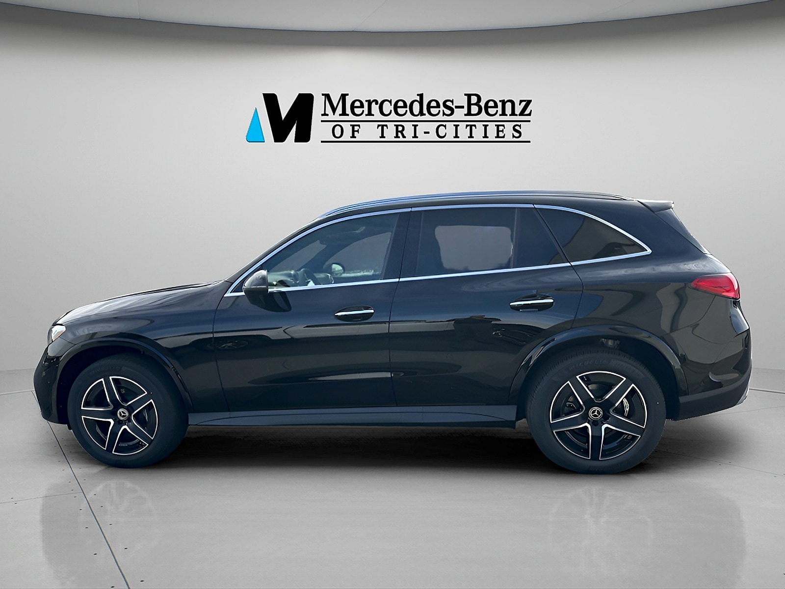 2026 Mercedes-Benz GLC Base - Photo 8