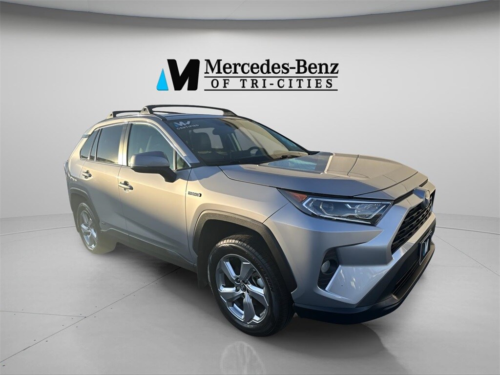 2021 Toyota RAV4 Hybrid XLE Premium photo 2