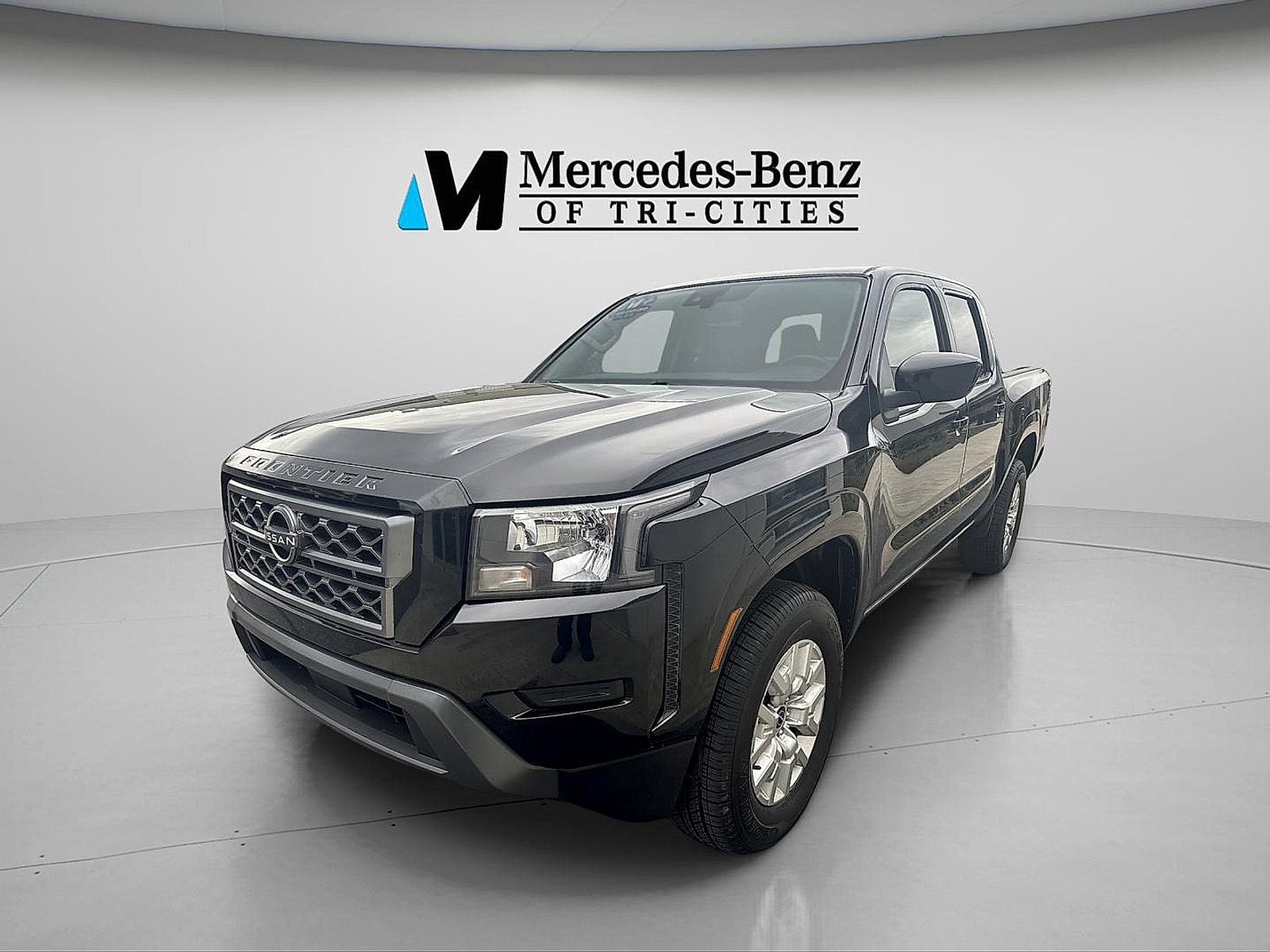 2023 Nissan Frontier SV Crew Cab 4X4 SWB's photo