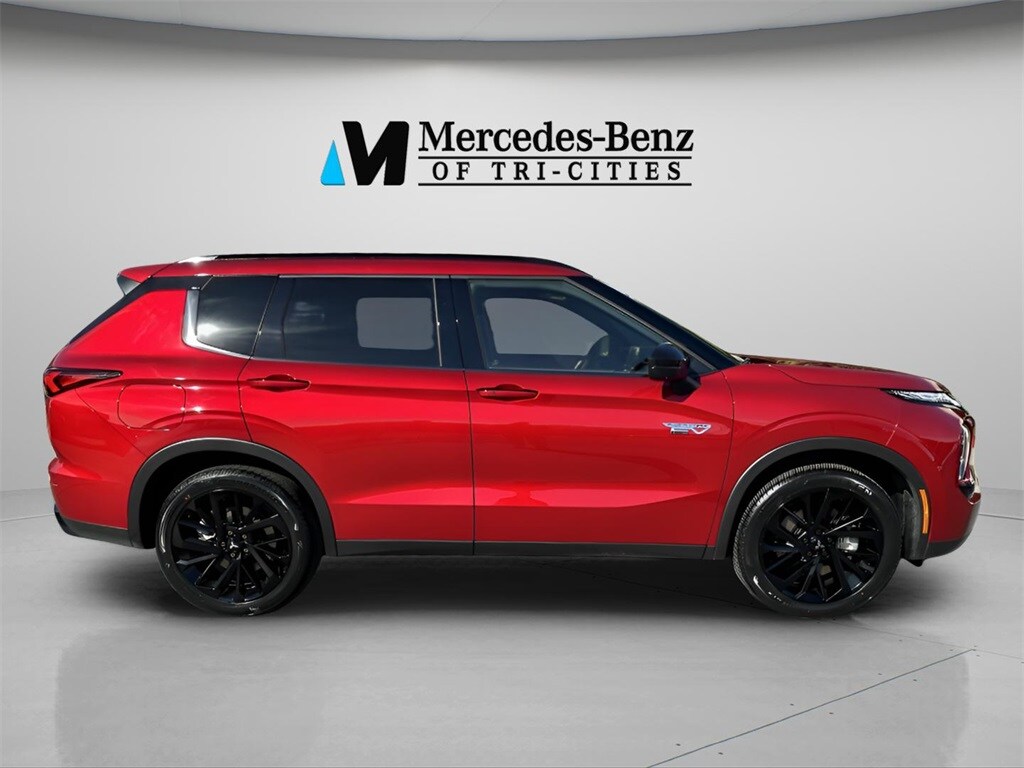 2025 Mitsubishi Outlander PHEV SEL Black Edition photo 2