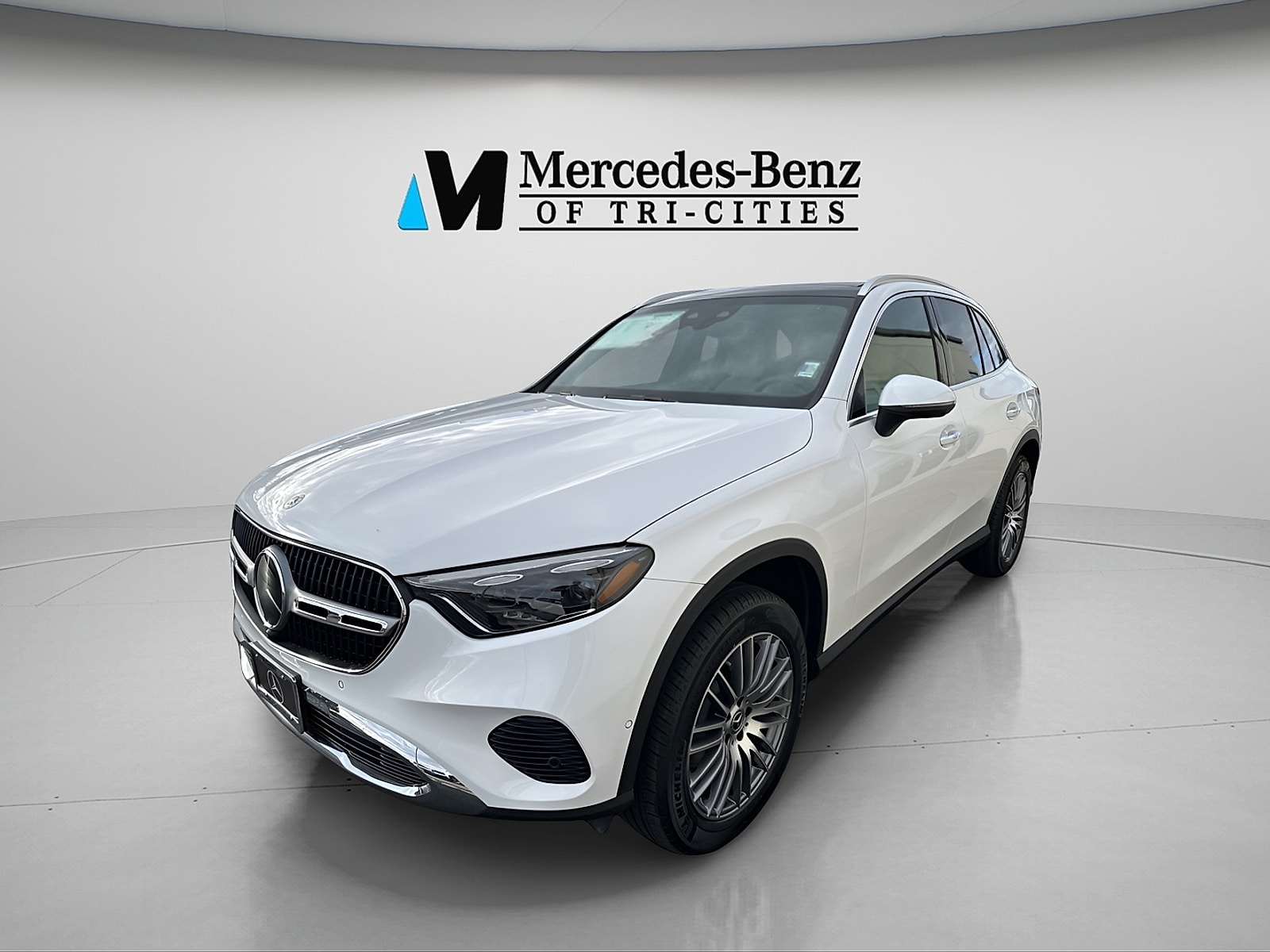 2026 Mercedes-Benz GLC Base's photo