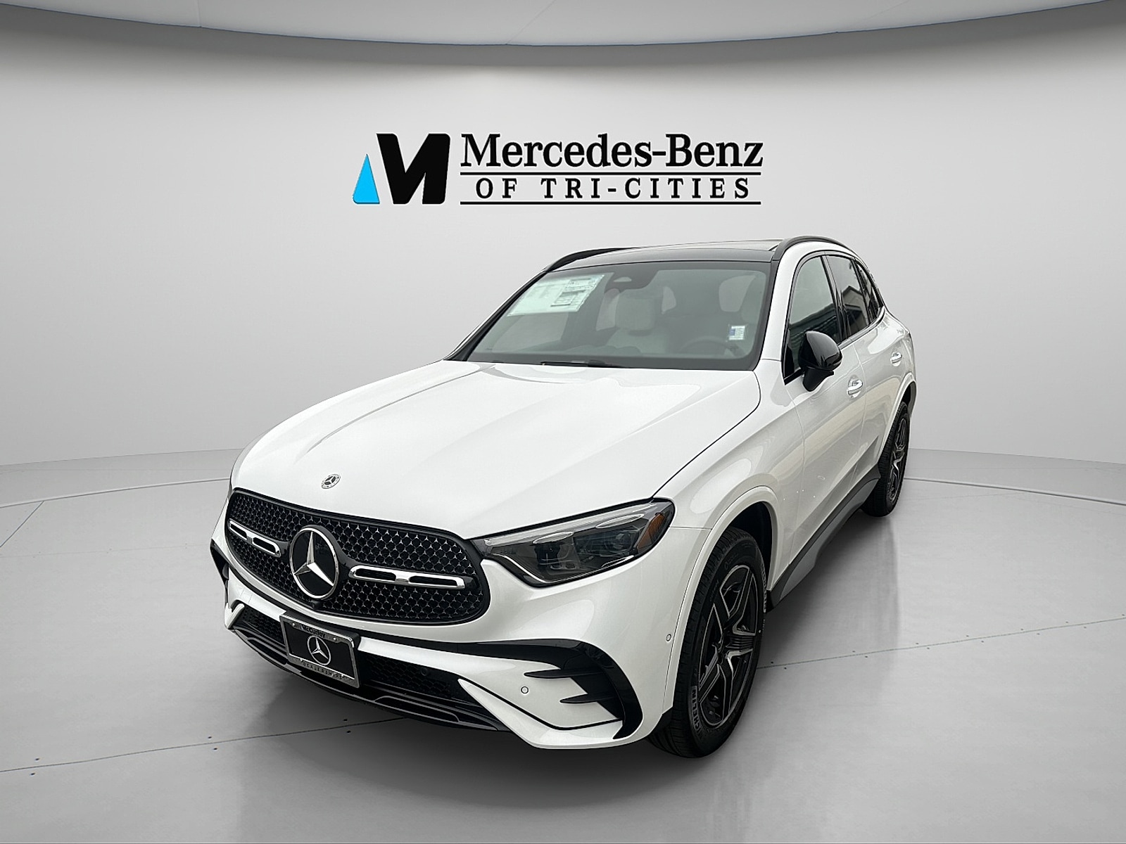 2026 Mercedes-Benz GLC GLC 300 4MATIC's photo