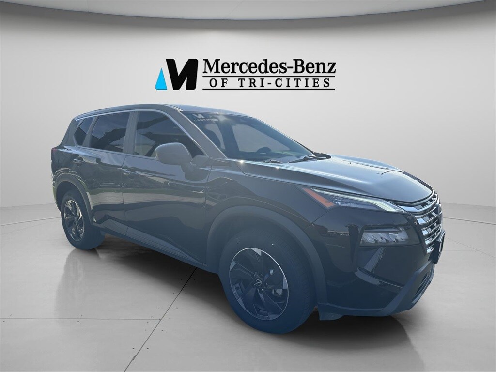 2024 Nissan Rogue SV photo 3