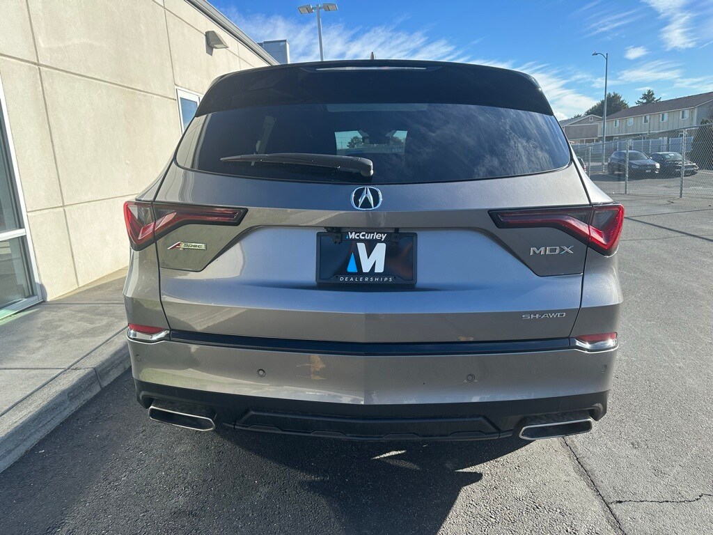 2022 Acura MDX A-Spec photo 4