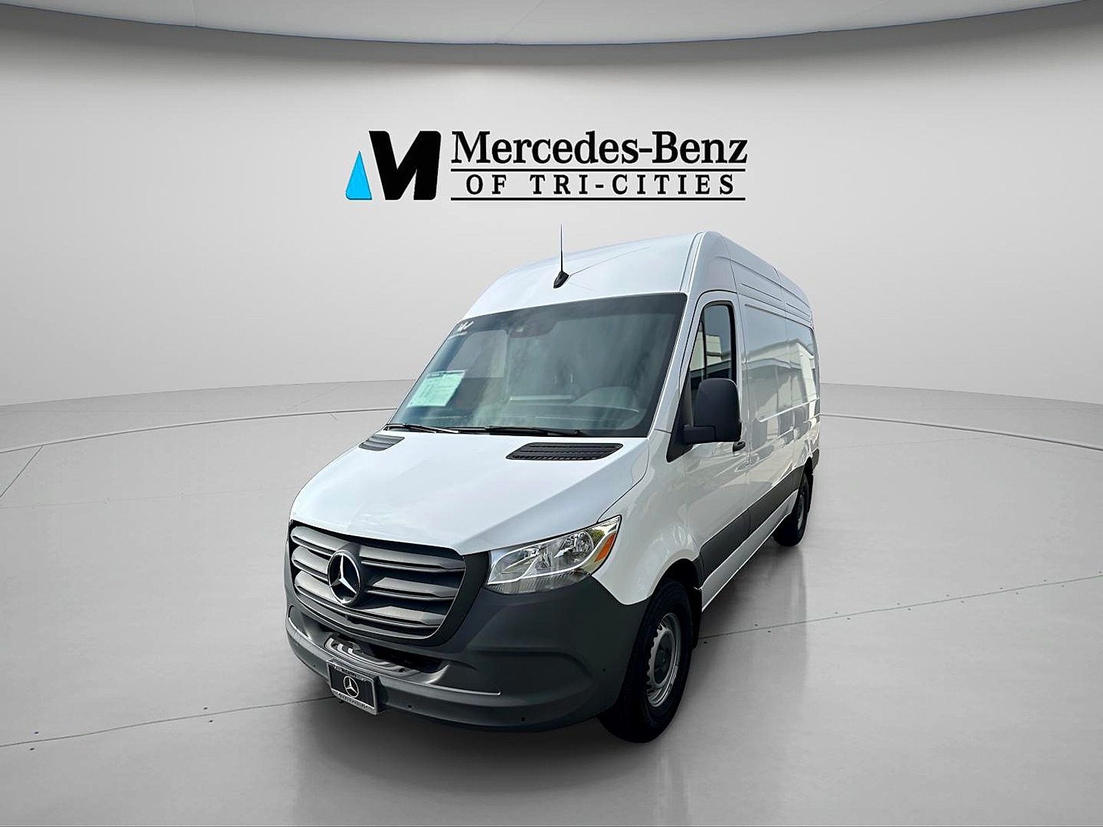 2024 Mercedes-Benz Sprinter Cargo Van Base's photo