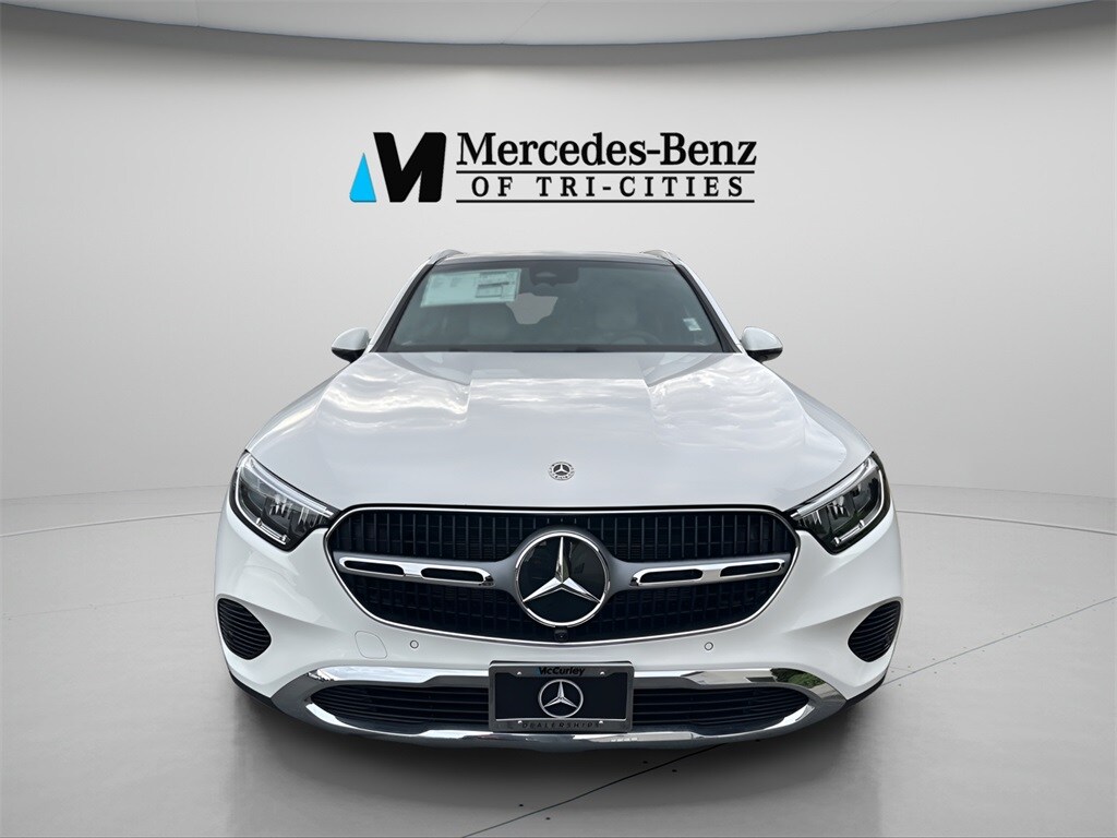 2026 Mercedes Benz GLC 300 4MATIC photo 2