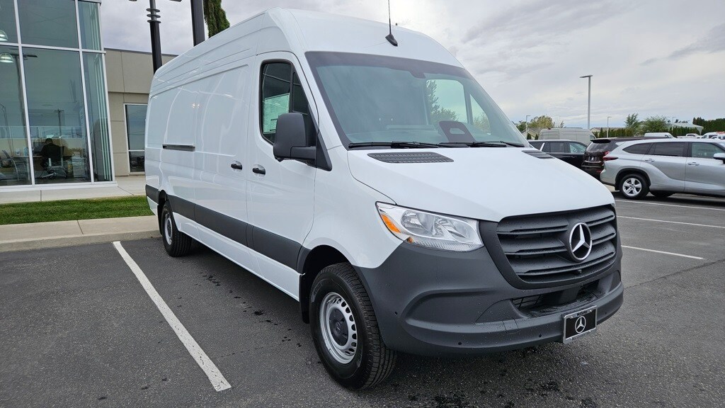New 2025 Mercedes-Benz Sprinter 2500 High Roof 4-Cyl Diesel HO Van Cargo Van