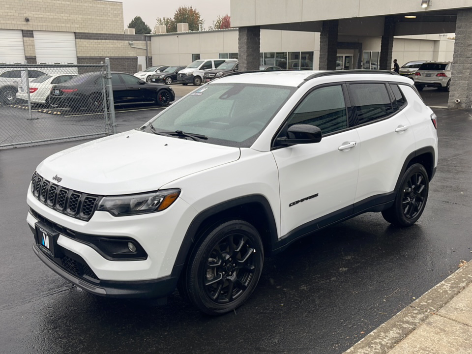 Used 2025 Jeep Compass Latitude 4x4 SUV