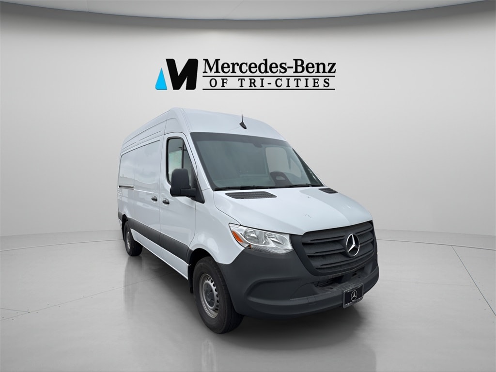 2025 Mercedes-Benz Sprinter Cargo Van Base's photo