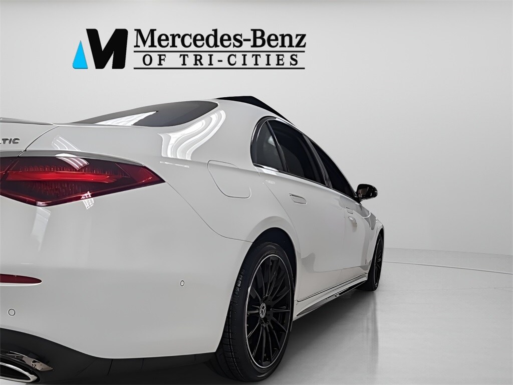 2025 Mercedes Benz S 580 4MATIC photo 3