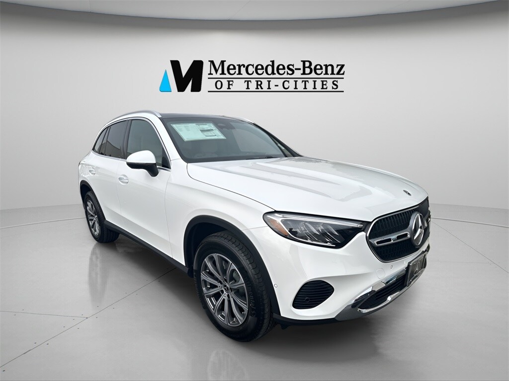 2026 Mercedes Benz GLC 300 4MATIC photo 3