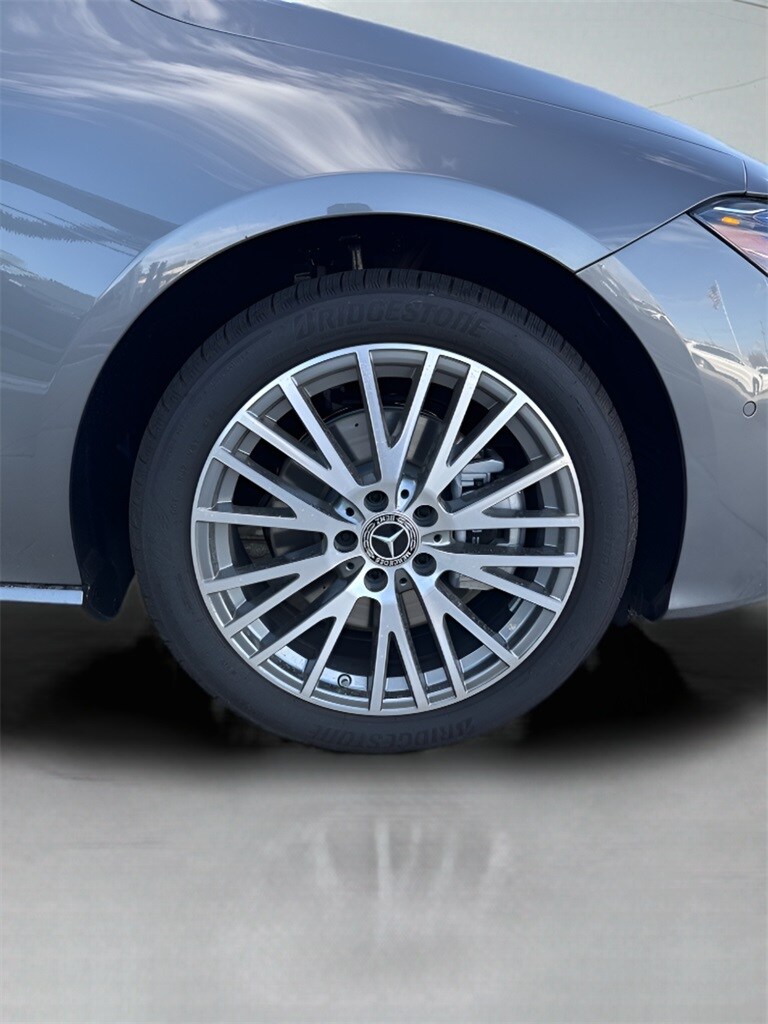 2025 Mercedes Benz CLA 250 4MATIC photo 4