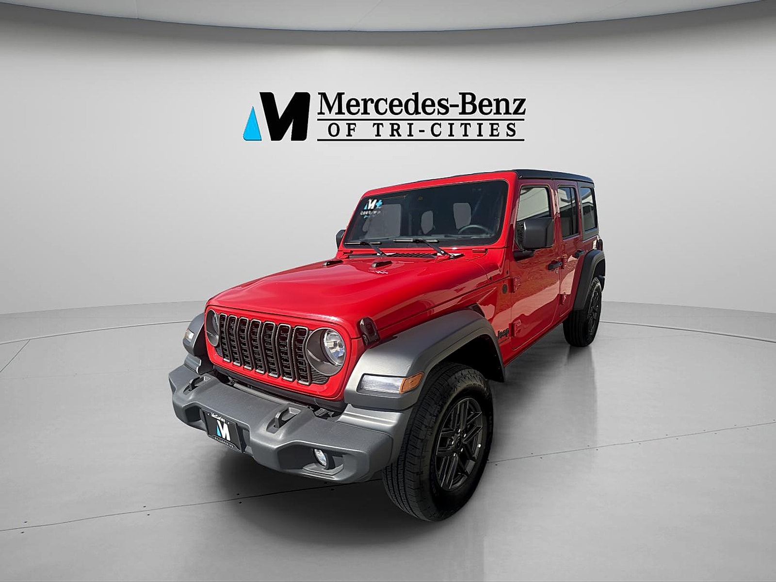 2025 Jeep Wrangler Sport S's photo