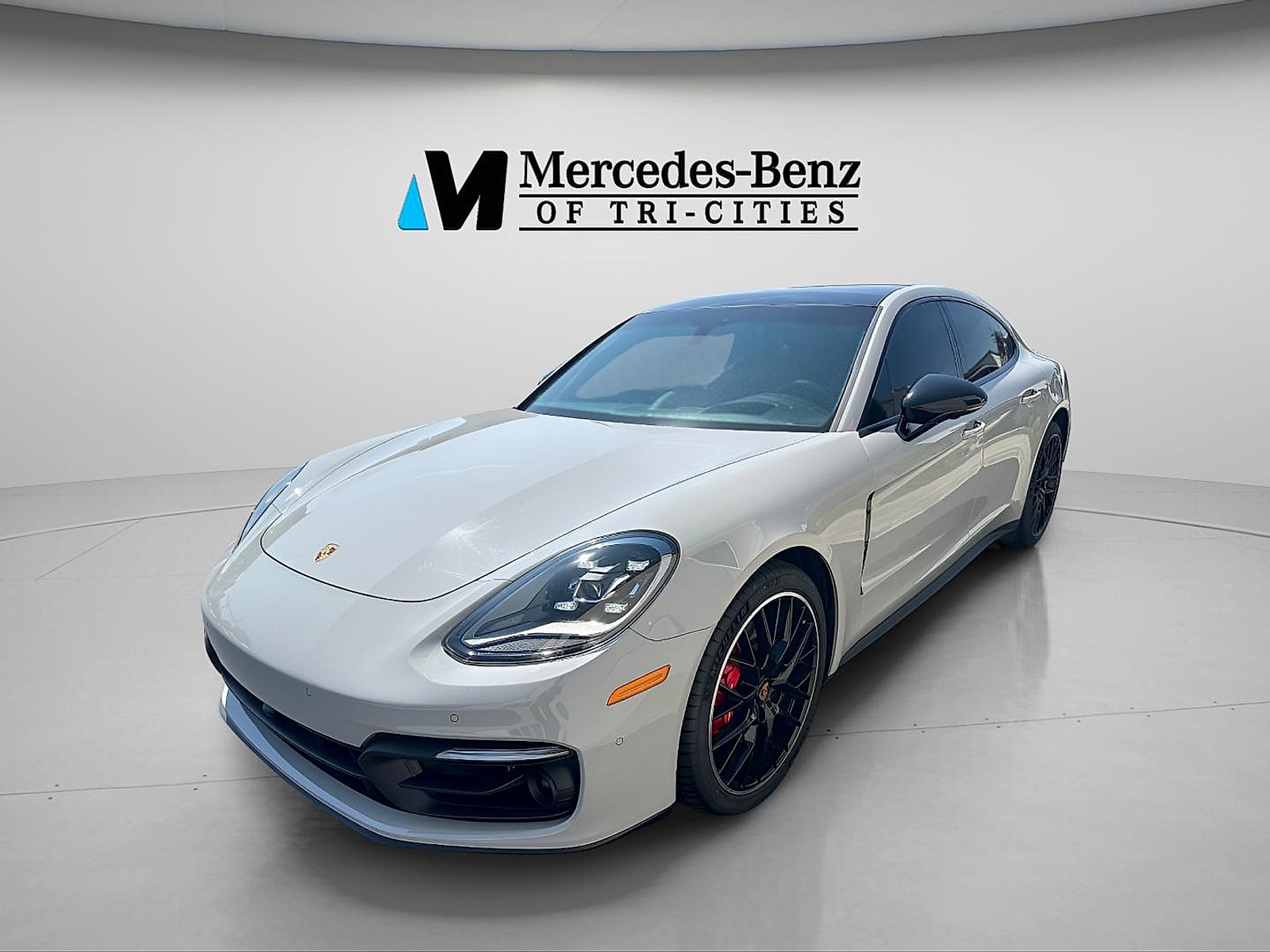 2023 Porsche Panamera S