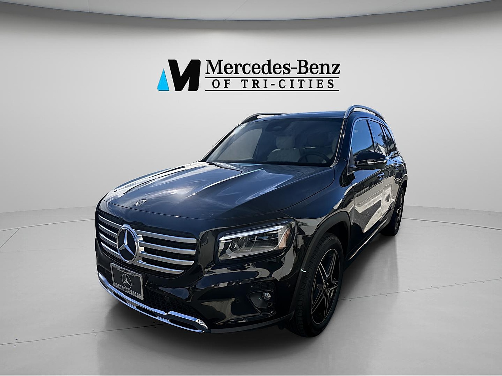 2026 Mercedes-Benz GLB GLB 250 4MATIC's photo