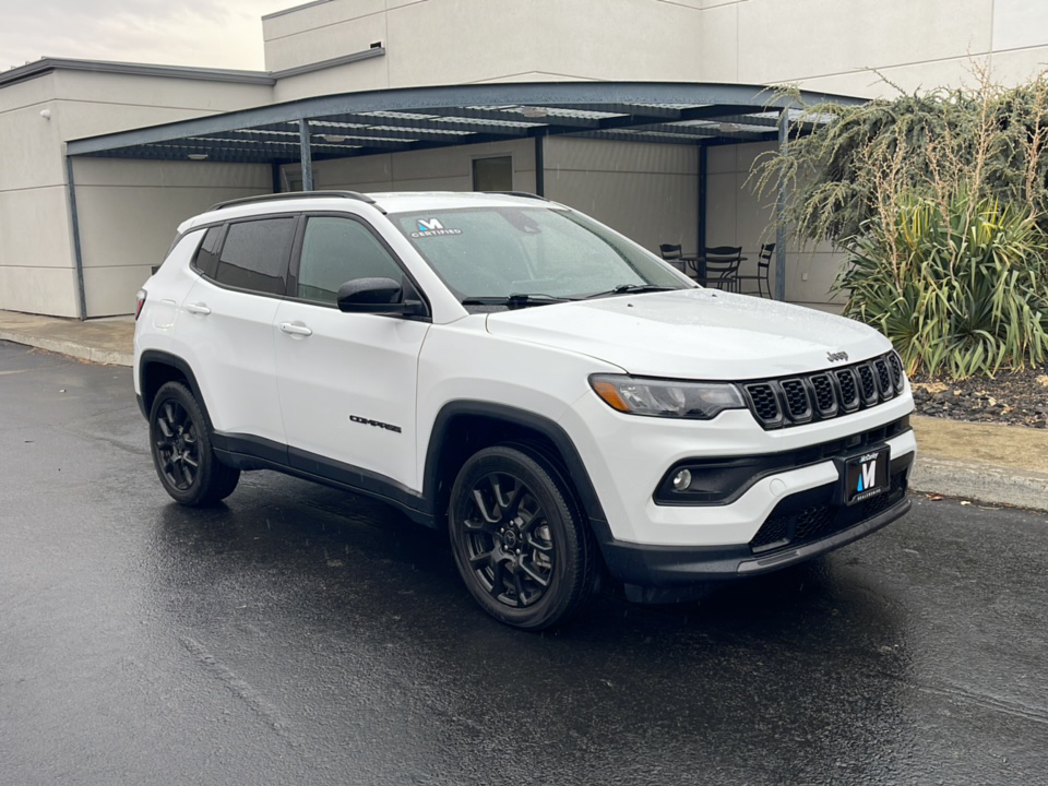 Used 2025 Jeep Compass Latitude 4x4 SUV