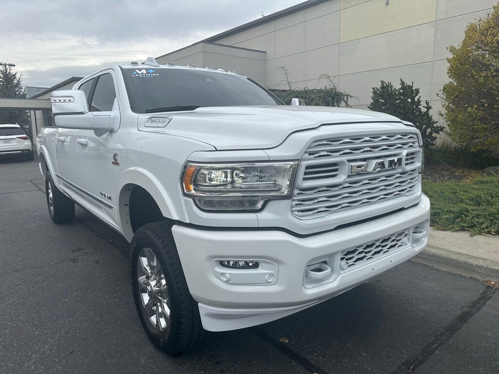 2024 Ram 2500 Limited photo 3