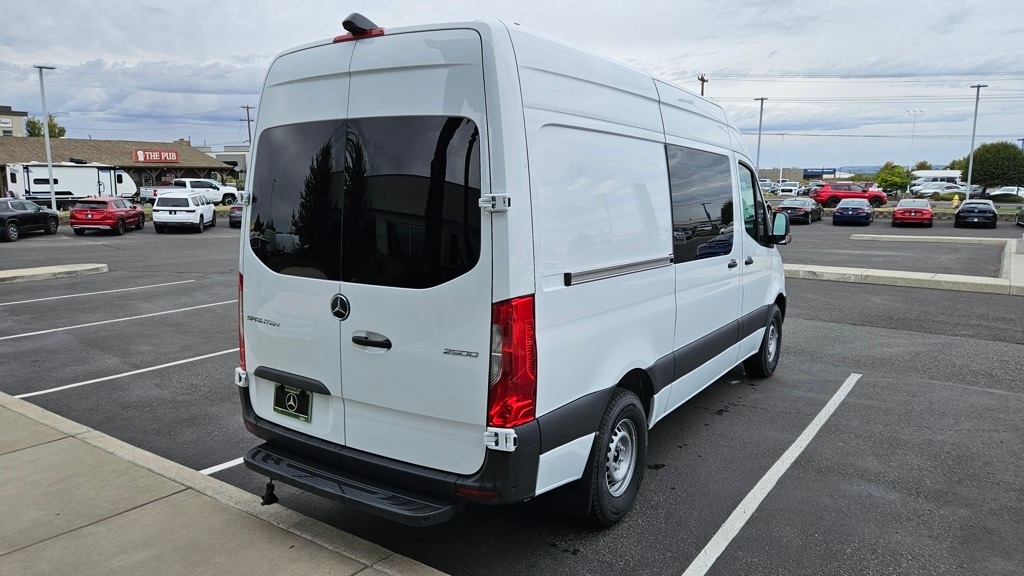 New 2024 Mercedes-Benz Sprinter 2500 Standard Roof 4-Cyl Diesel HO Van