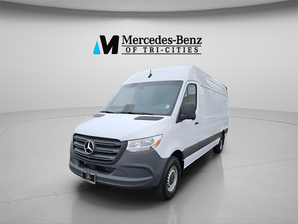 2025 Mercedes-Benz Sprinter Cargo Van Base's photo