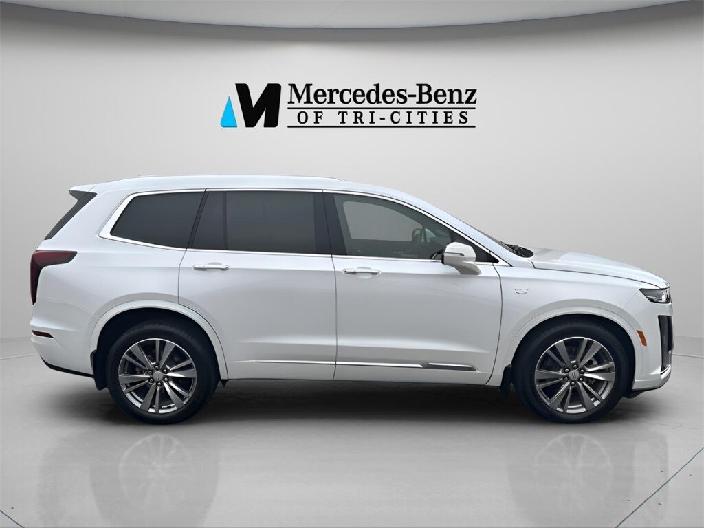 2022 Cadillac XT6 Premium Luxury photo 2