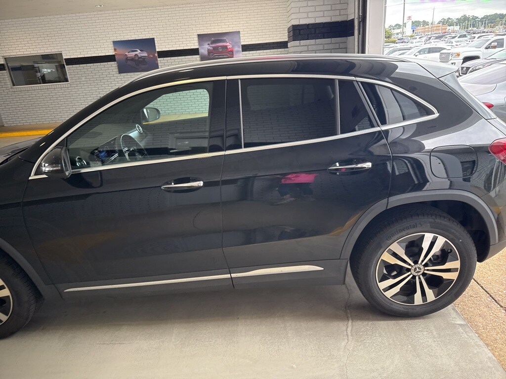 2025 Mercedes Benz GLA 250 photo 4