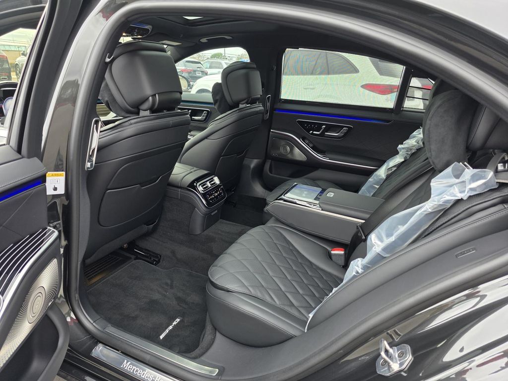 2026 Mercedes-Benz S-Class S 500 - Photo 22