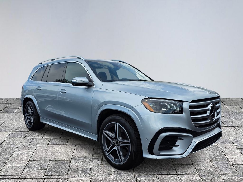 2025 Mercedes-Benz GLS