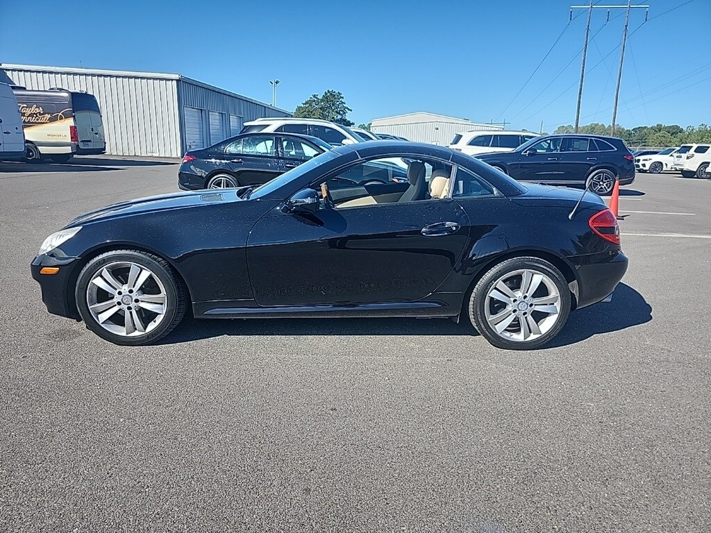 2010 Mercedes Benz SLK 300 photo 4