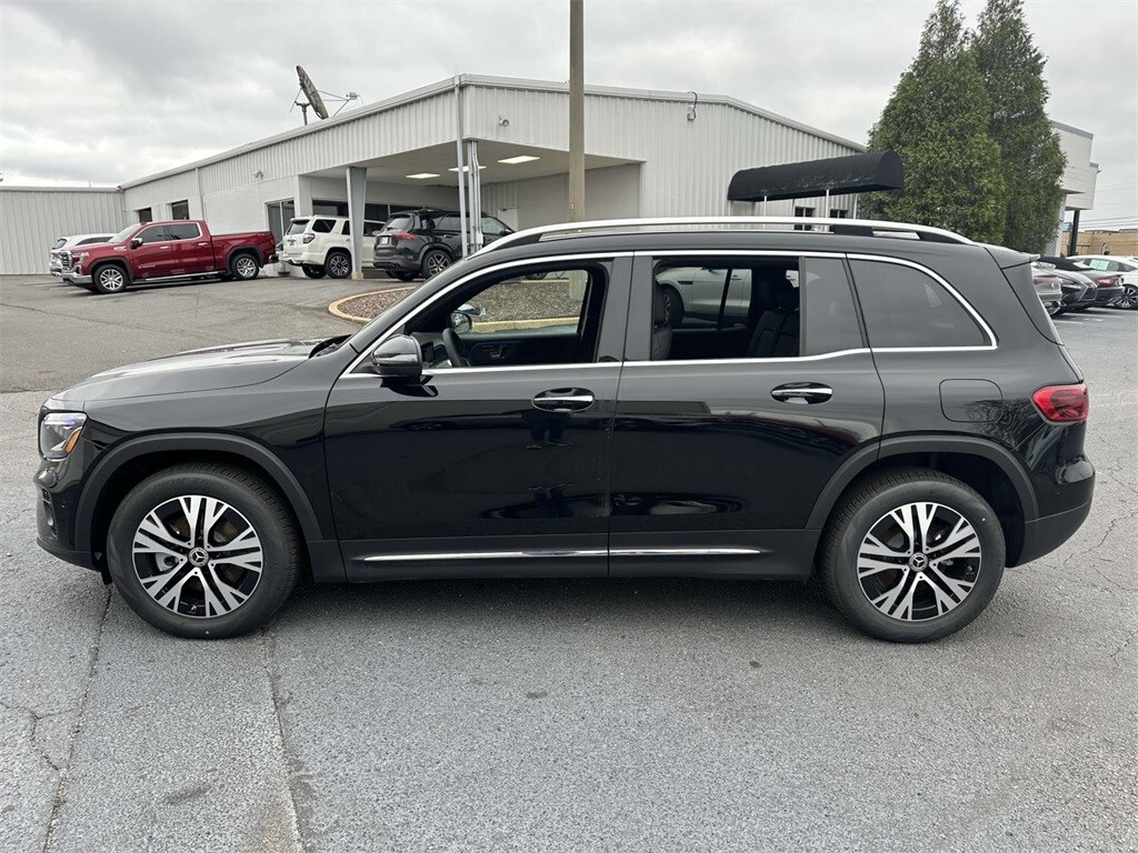 2025 Mercedes Benz GLB 250 photo 4