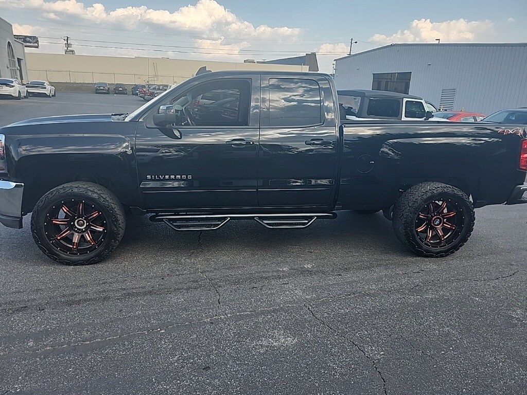 2018 Chevrolet Silverado 1500 LT1 photo 4
