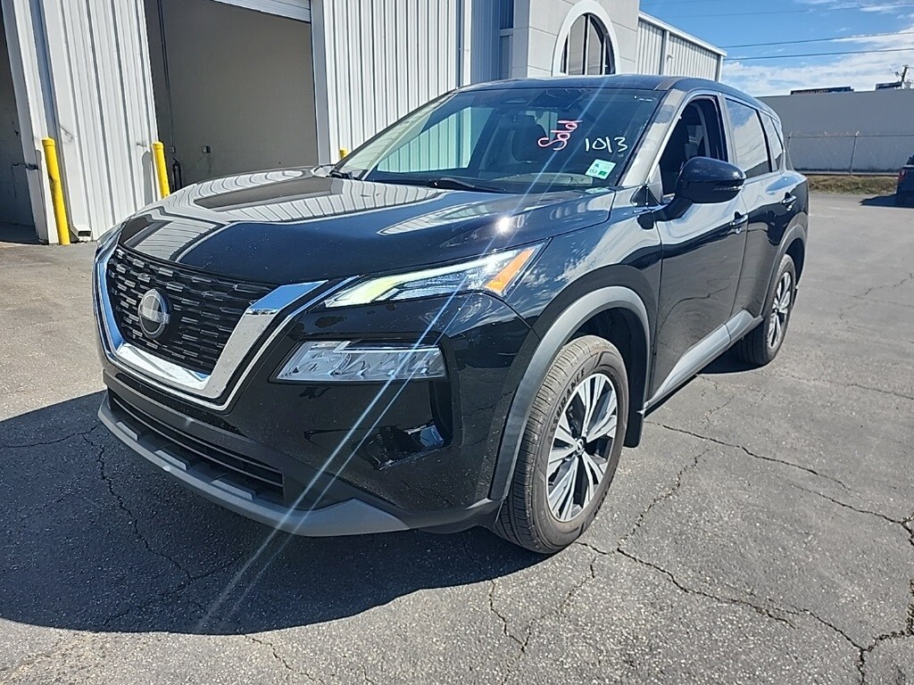 2023 Nissan Rogue SV photo 2