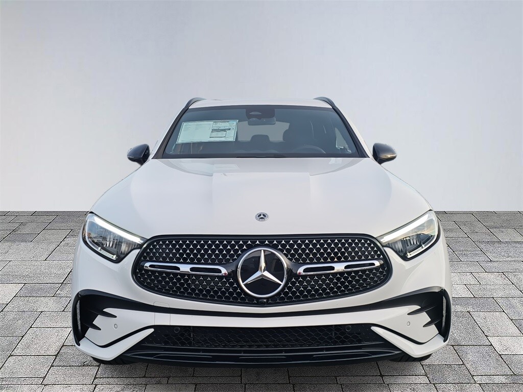 2026 Mercedes Benz GLC 300 photo 2