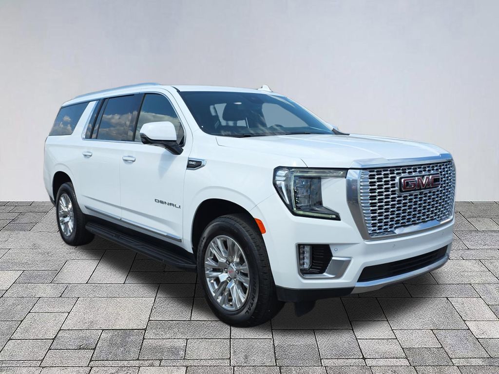 2023 GMC Yukon Denali 2WD's photo